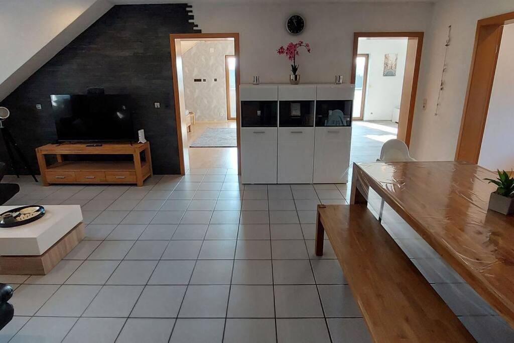 Grosse Tolle 4 Zimmer Ferienwohnung Im Herzen Des Odenwaldes Mörlenbach Zewnętrze zdjęcie