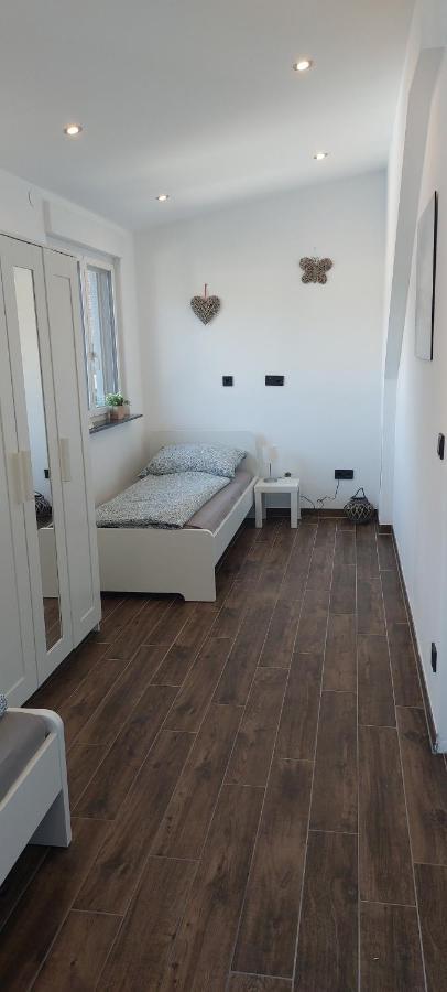 Grosse Tolle 4 Zimmer Ferienwohnung Im Herzen Des Odenwaldes Mörlenbach Zewnętrze zdjęcie
